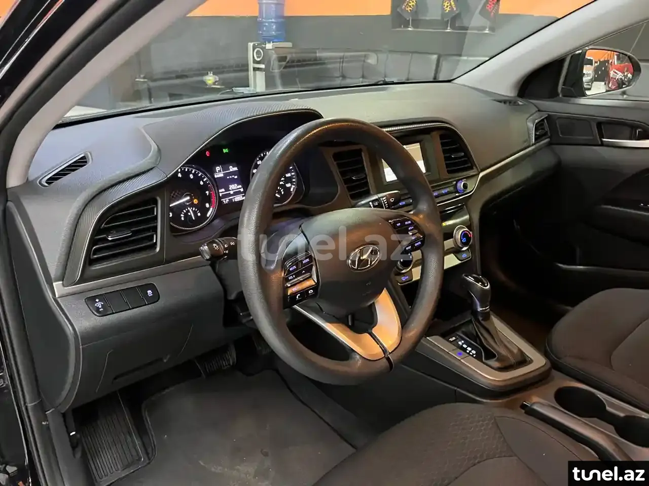 Hyundai Elantra 2018