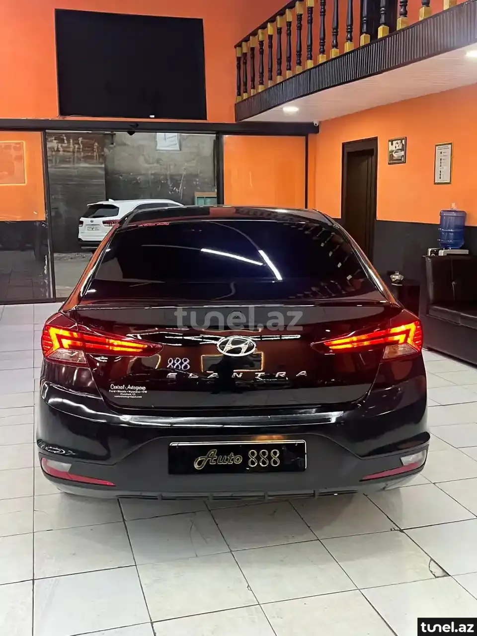 Hyundai Elantra 2018