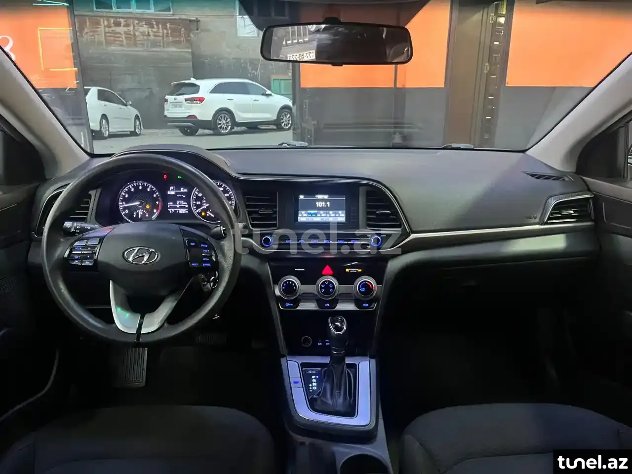 Hyundai Elantra 2018