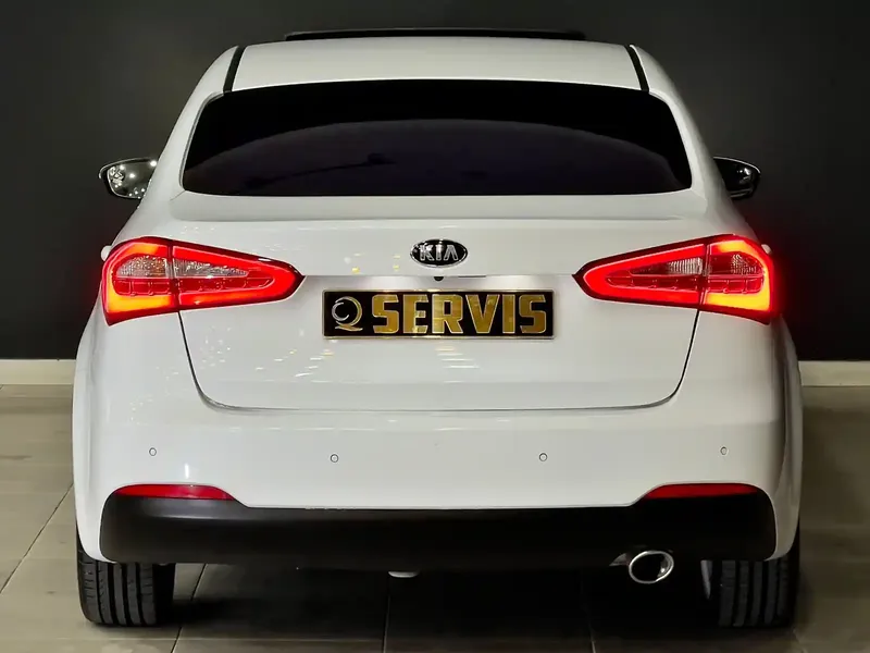 Kia Cerato, 1.6 L, 2013 i̇l, 205 000 km, Bakı - Qiymət: 24 700 ₼ - Tunel.az