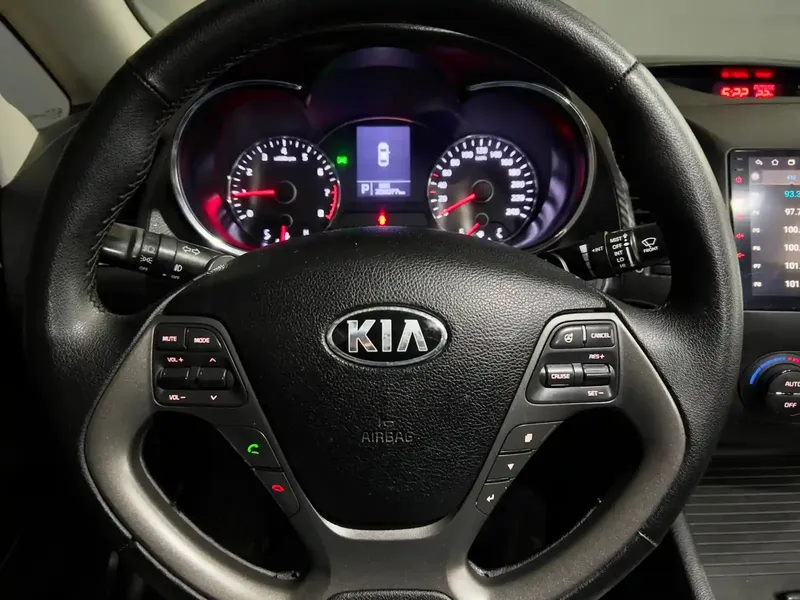 Kia Cerato, 1.6 L, 2013 i̇l, 205 000 km, Bakı - Qiymət: 24 700 ₼ - Tunel.az