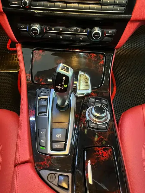 BMW 528, 2.0 L, 2012 год, 197 268 km, Сумгаит - Цена: 32 900 ₼ - Tunel.az