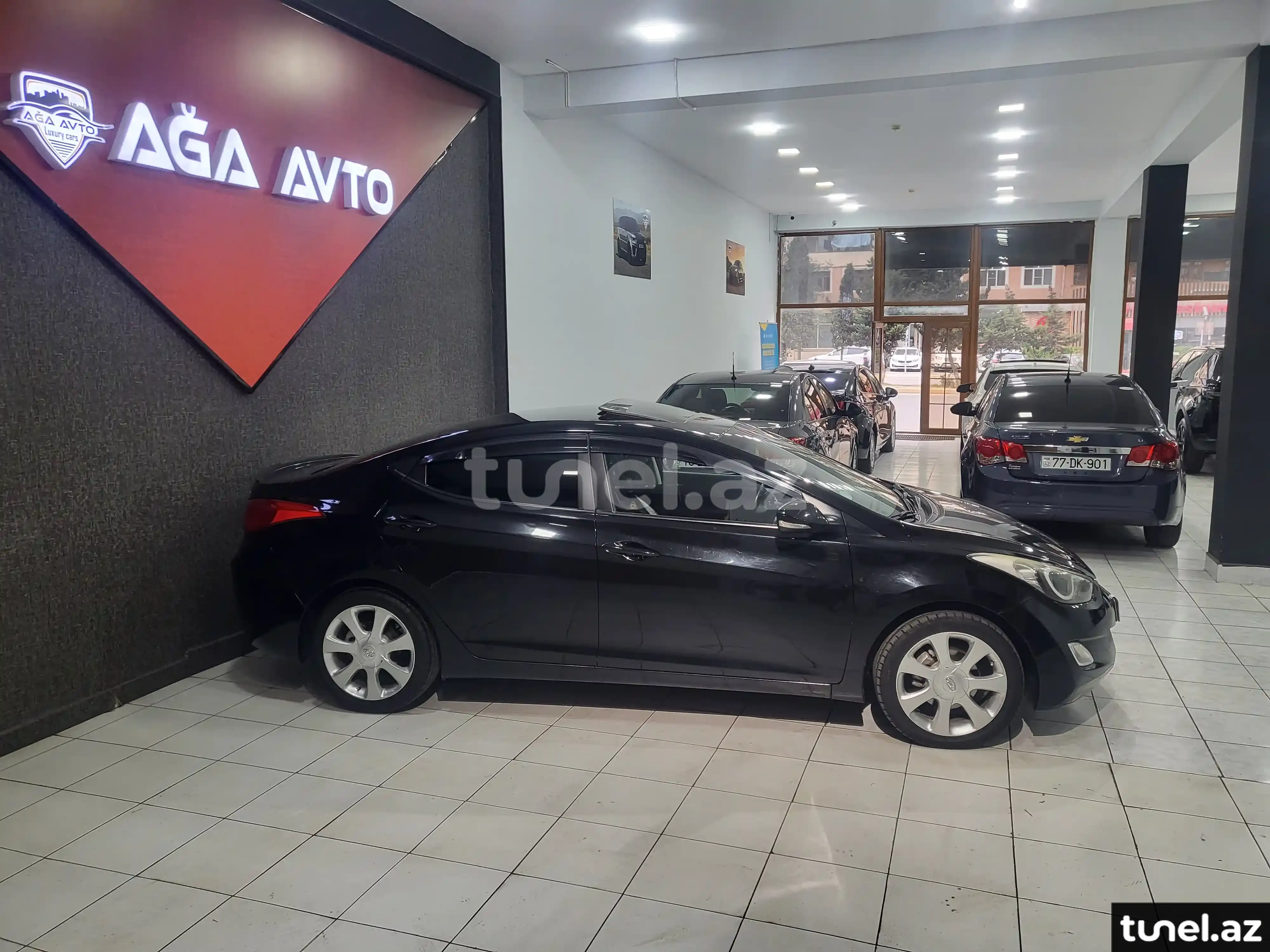 Hyundai Elantra 2012