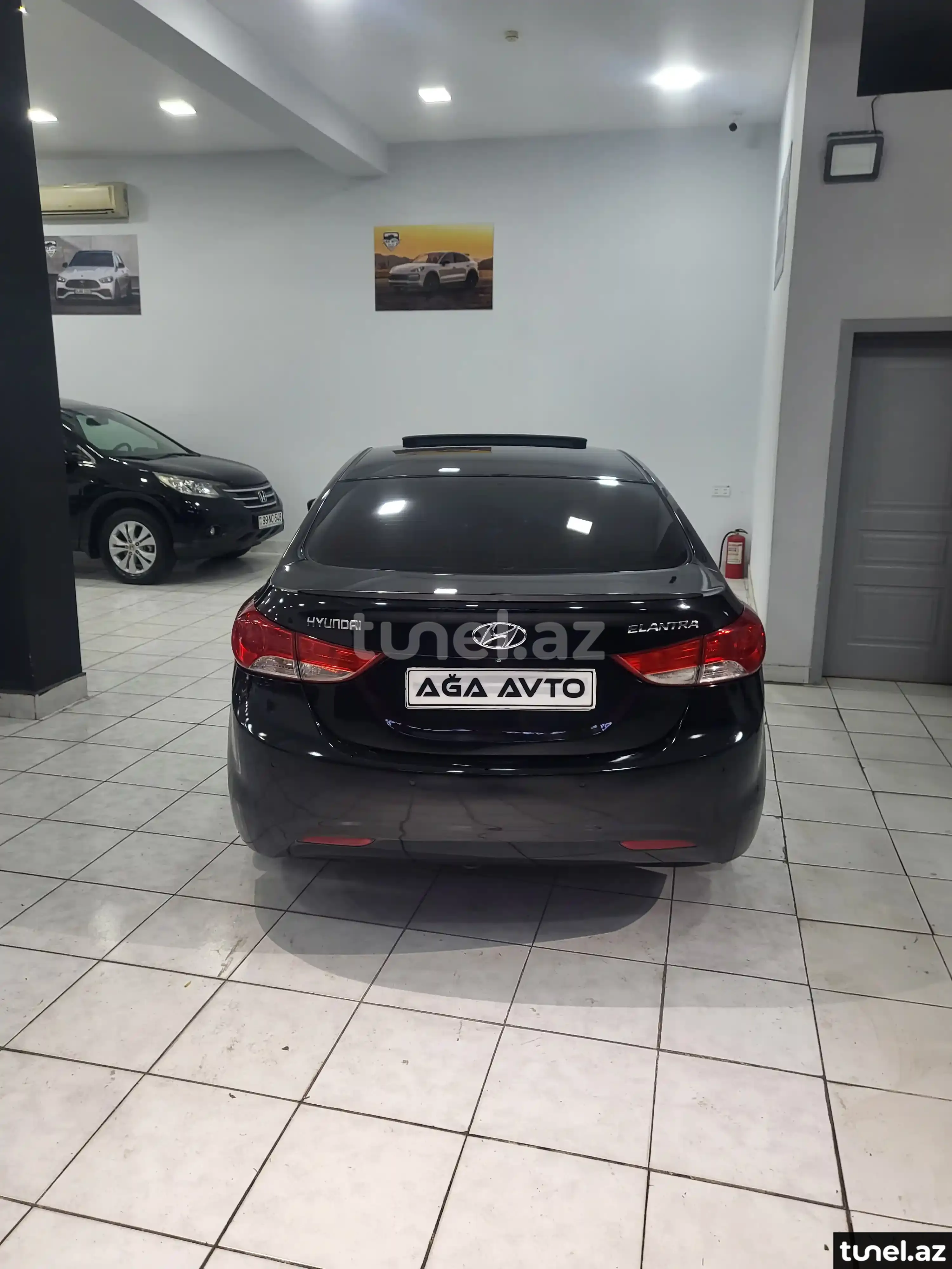 Hyundai Elantra 2012