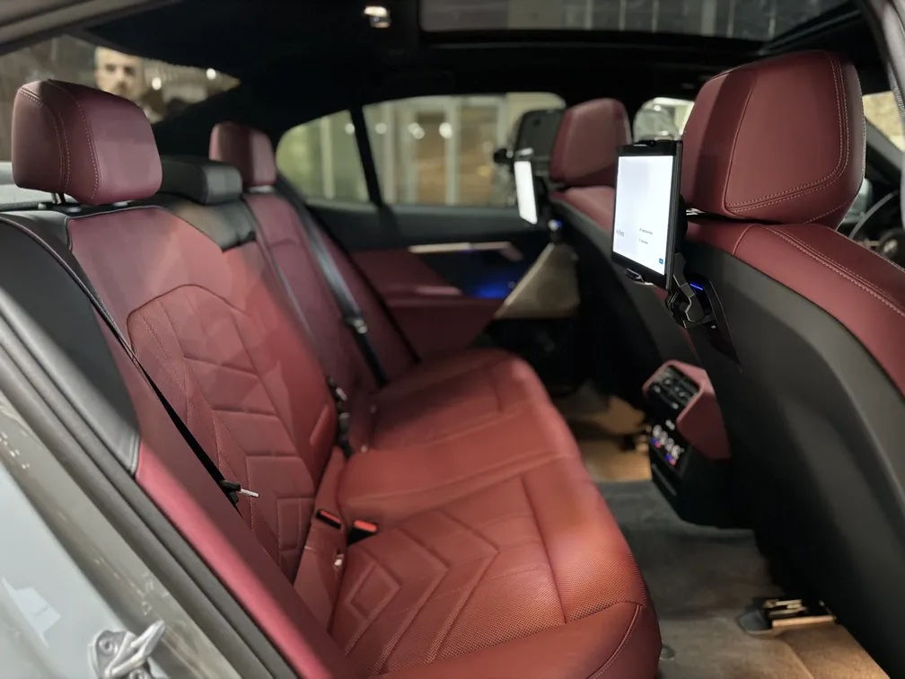 BMW 530e, 2.0 L, 2023 год, 9 500 km, Баку - Цена: 91 900 $ - Tunel.az
