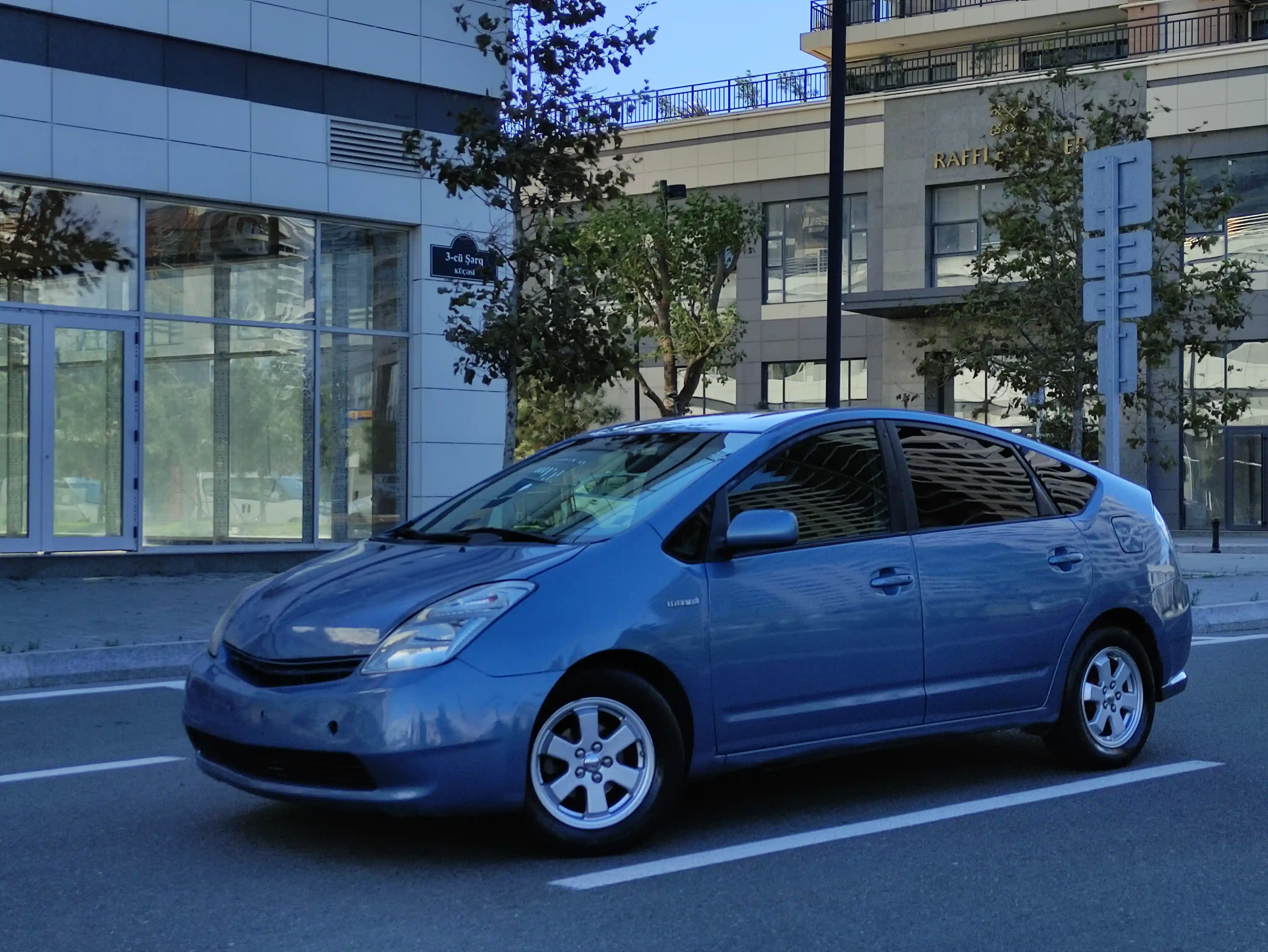 📢 Təcilli Toyota Prius 20 Kuza Satılır 🚨
2008-ci il / 1.5 Hibrid Motor / 280.000km
Kuzada udar yoxdu. Motor, ABS, Batareyka, Karobqa və peredok əla vəziyyətdədi. Kosmetikaya ehtiyacı yoxdur.
Qiymət 10.900 AZN Ofis daxil
📞 055 556 09 95 Emin Whatsapp Online