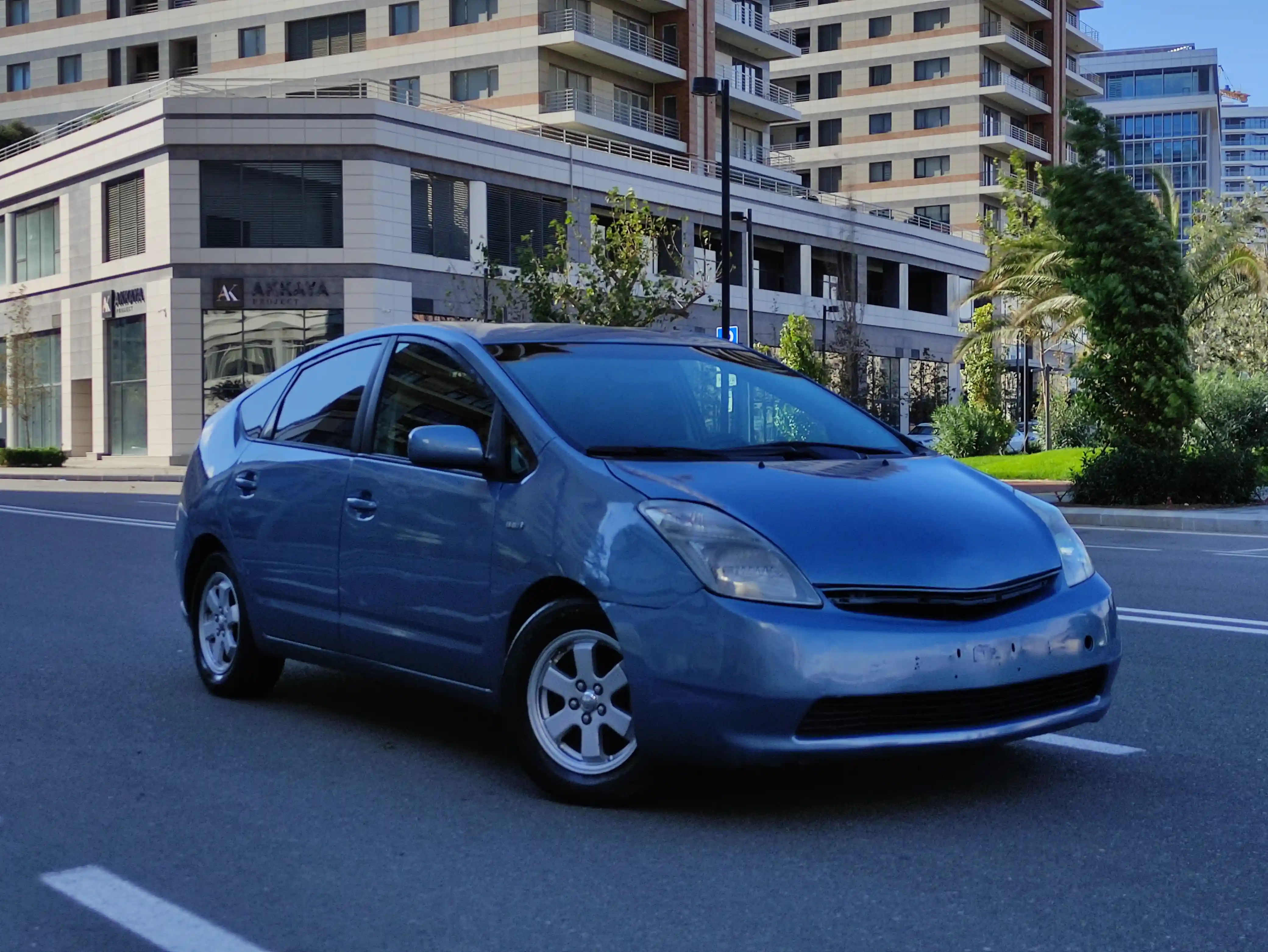 📢 Təcilli Toyota Prius 20 Kuza Satılır 🚨
2008-ci il / 1.5 Hibrid Motor / 280.000km
Kuzada udar yoxdu. Motor, ABS, Batareyka, Karobqa və peredok əla vəziyyətdədi. Kosmetikaya ehtiyacı yoxdur.
Qiymət 10.900 AZN Ofis daxil
📞 055 556 09 95 Emin Whatsapp Online