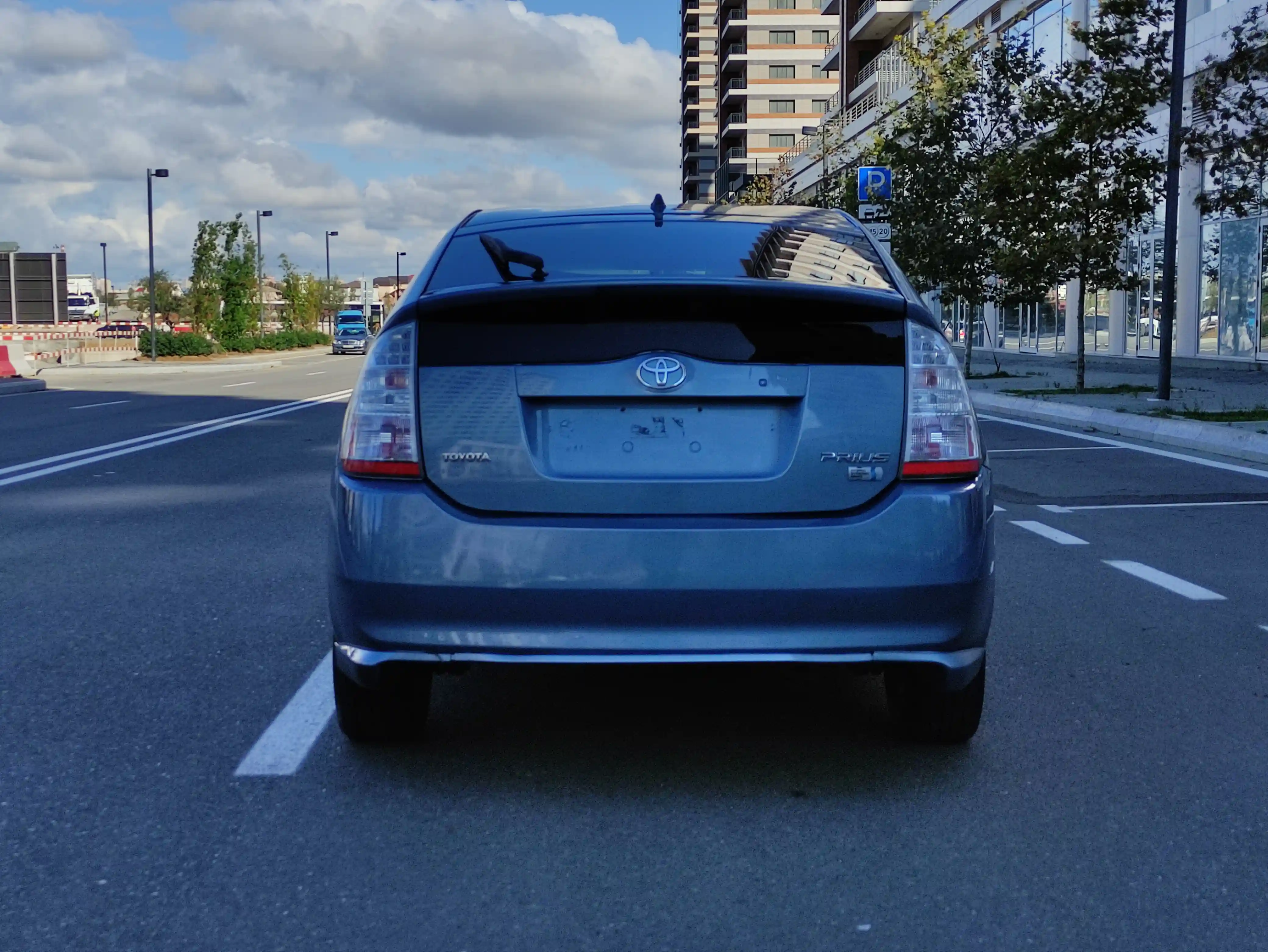 📢 Təcilli Toyota Prius 20 Kuza Satılır 🚨
2008-ci il / 1.5 Hibrid Motor / 280.000km
Kuzada udar yoxdu. Motor, ABS, Batareyka, Karobqa və peredok əla vəziyyətdədi. Kosmetikaya ehtiyacı yoxdur.
Qiymət 10.900 AZN Ofis daxil
📞 055 556 09 95 Emin Whatsapp Online