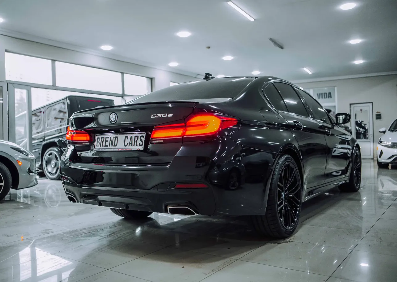 BMW 530e, 2.0 L, 2022 год, 32 000 km, Баку - Цена: 44 900 $ - Tunel.az