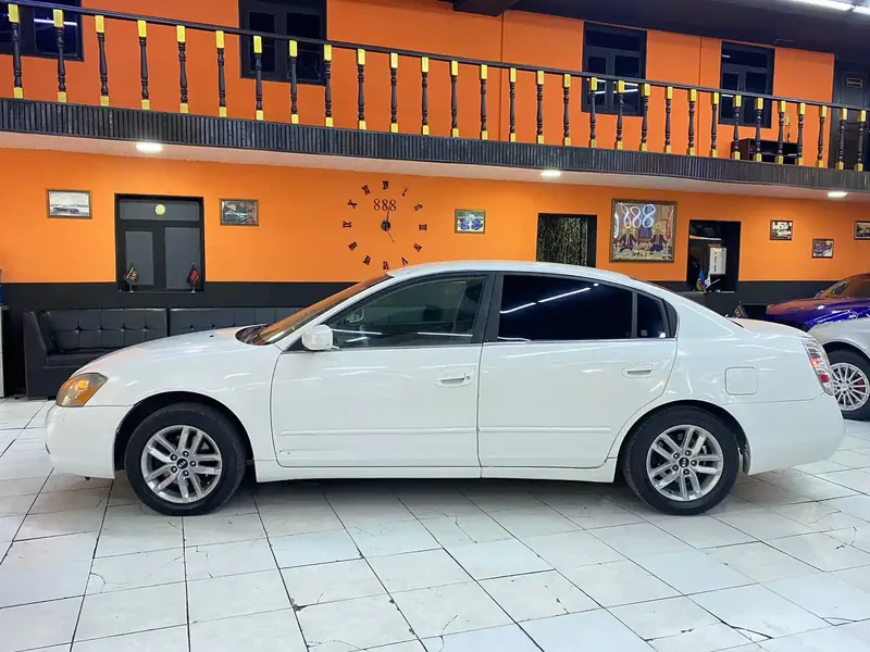 Nissan Altima, 2.5 L, 2006 год, 386 000 km, Сумгаит - Цена: 6 800 ₼ - Tunel.az