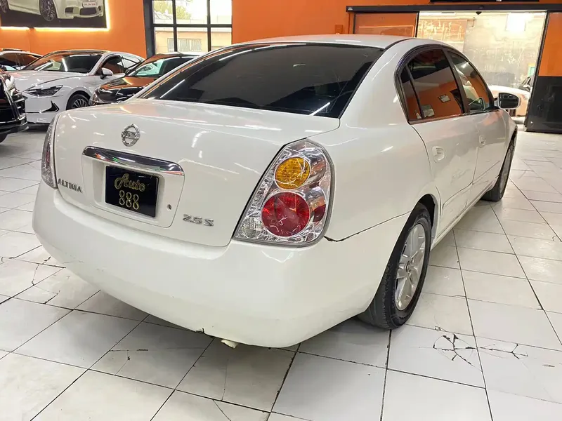 Nissan Altima, 2.5 L, 2006 год, 386 000 km, Сумгаит - Цена: 6 800 ₼ - Tunel.az