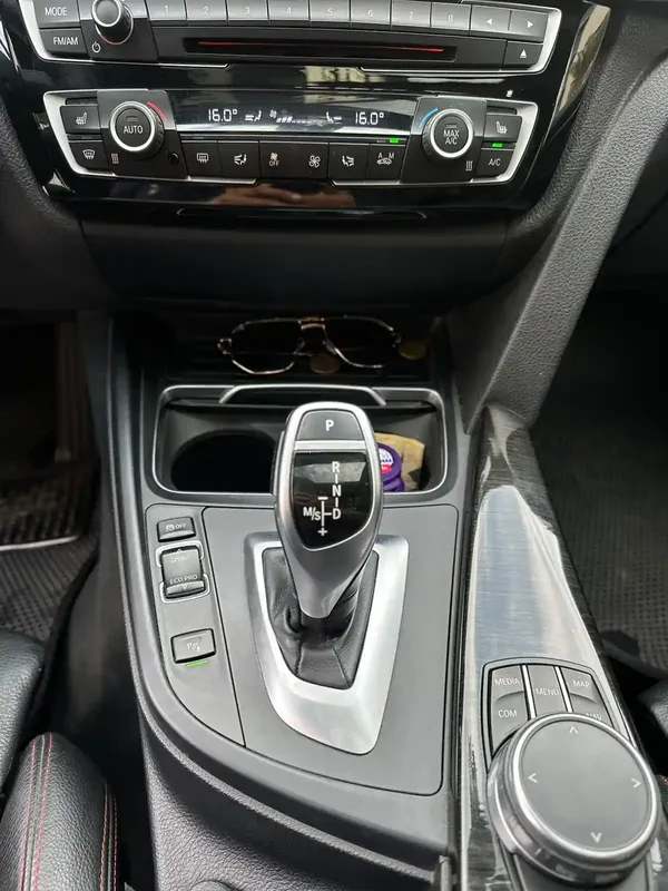 BMW 330, 2.0 L, 2018 year, 102 000 km, Sumgayit - Price: 22 000 $ - Tunel.az