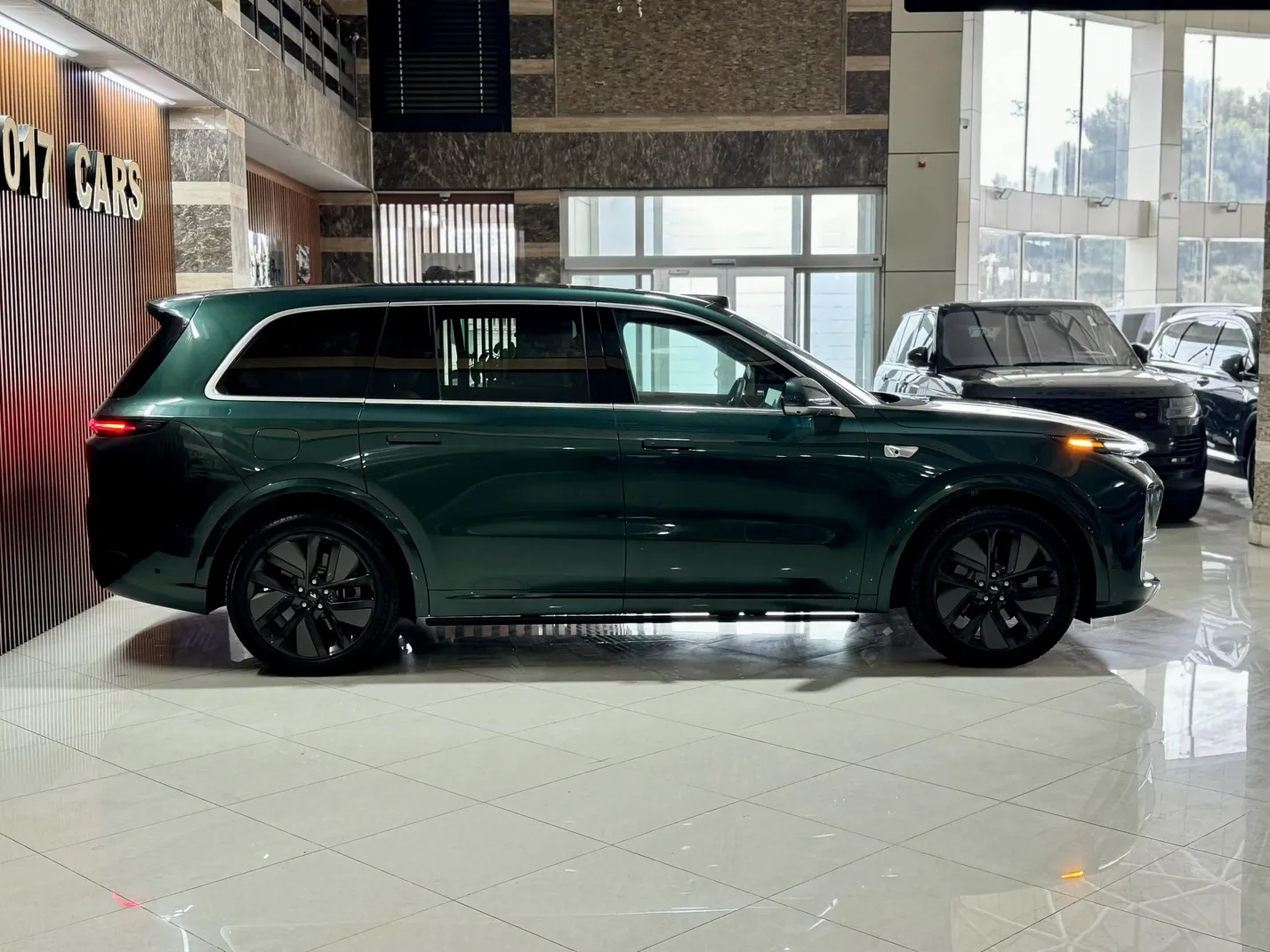Li Auto L9, 1.5 L, 2023 год, 6 500 km, Баку - Цена: 55 777 $ - Tunel.az
