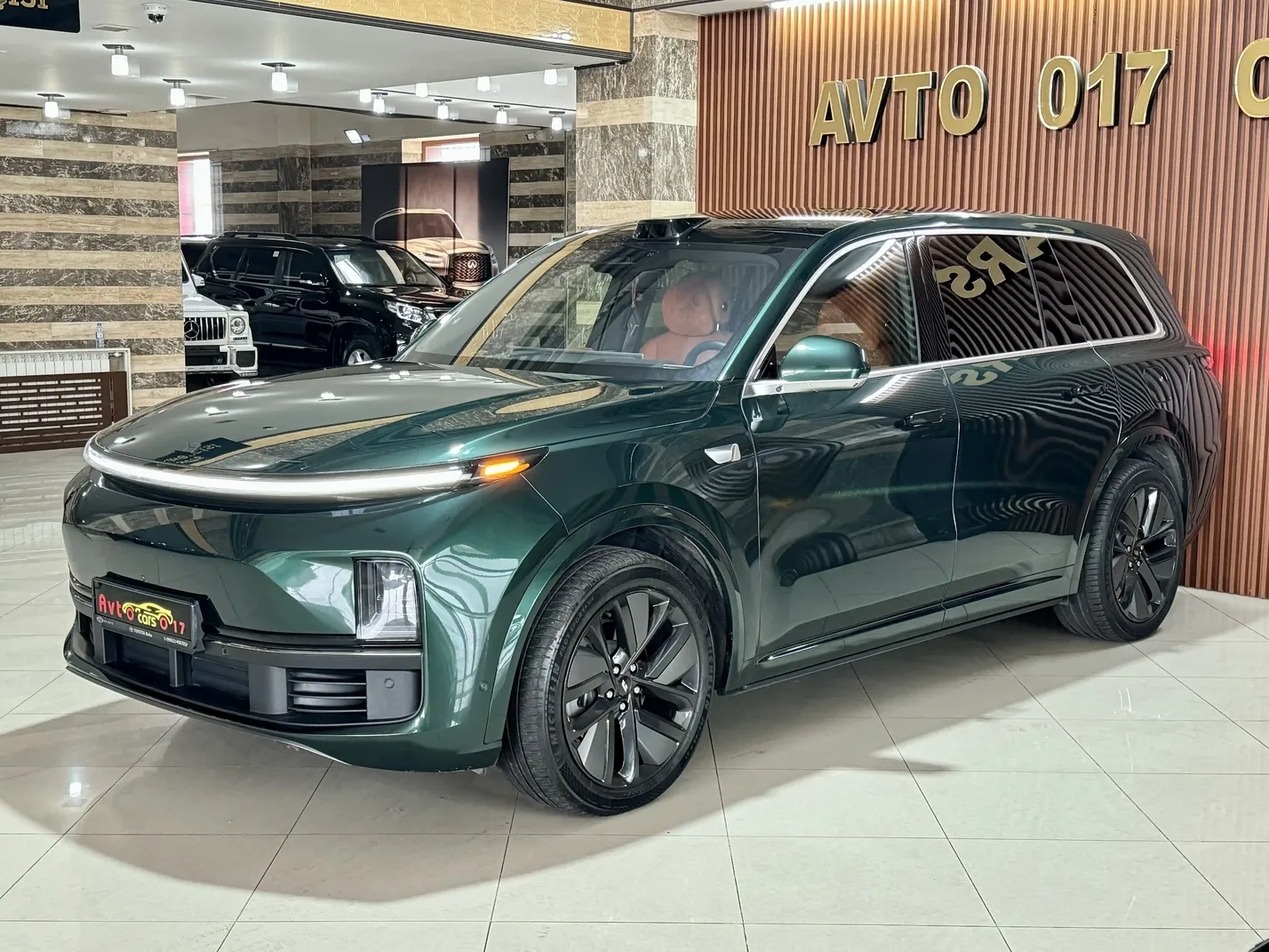 Li Auto L9, 1.5 L, 2023 год, 6 500 km, Баку - Цена: 55 777 $ - Tunel.az