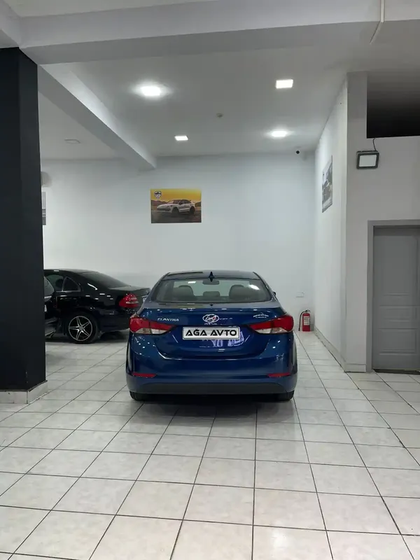 Hyundai Elantra, 1.8 L, 2015 año, 119 600 km, Sumgayit - Precio: 12 800 $ - Tunel.az