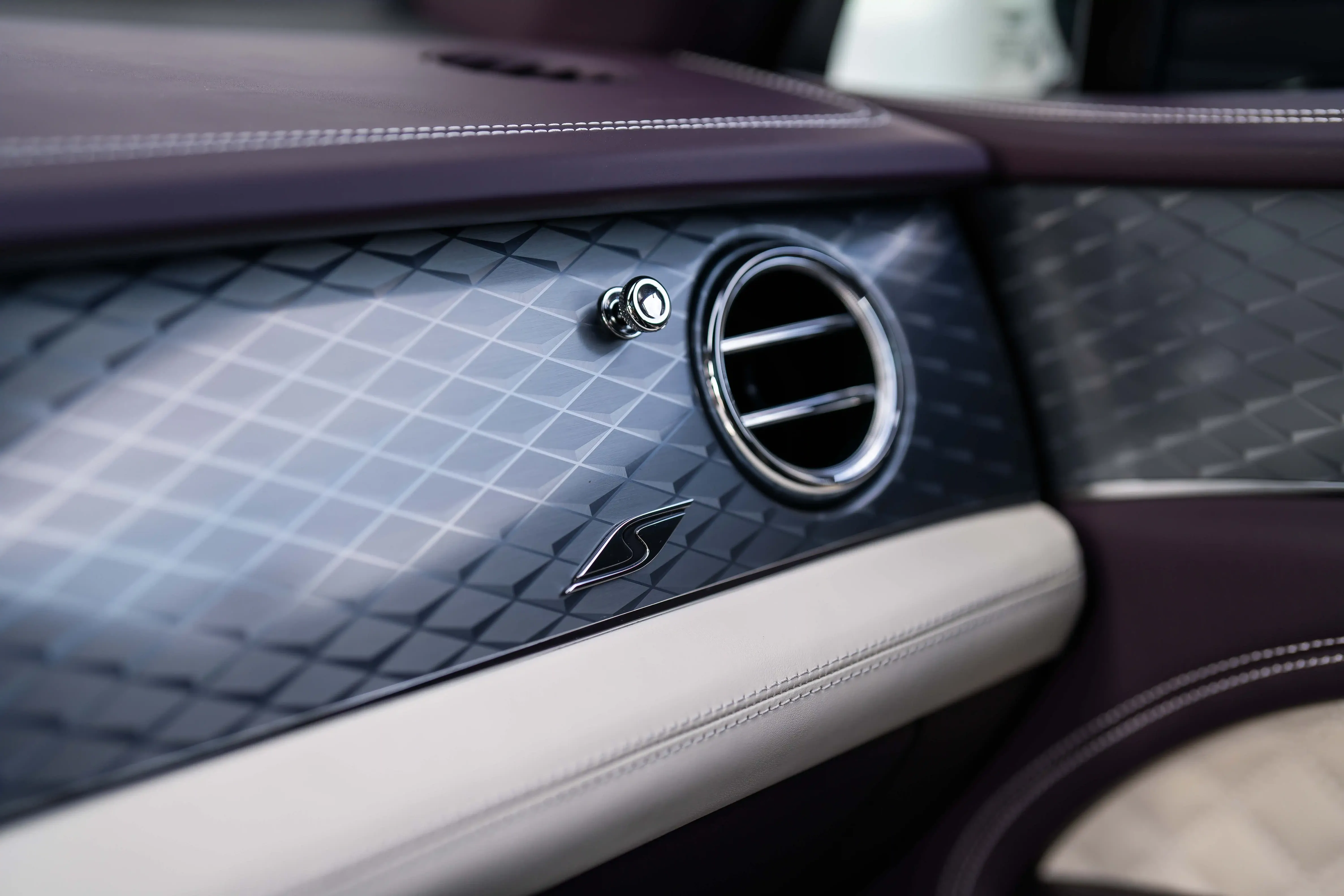 Bentley Bentayga, 4.0 L, 2023 year, 4 530 km, Baku - Price: 299 000 $ - Tunel.az