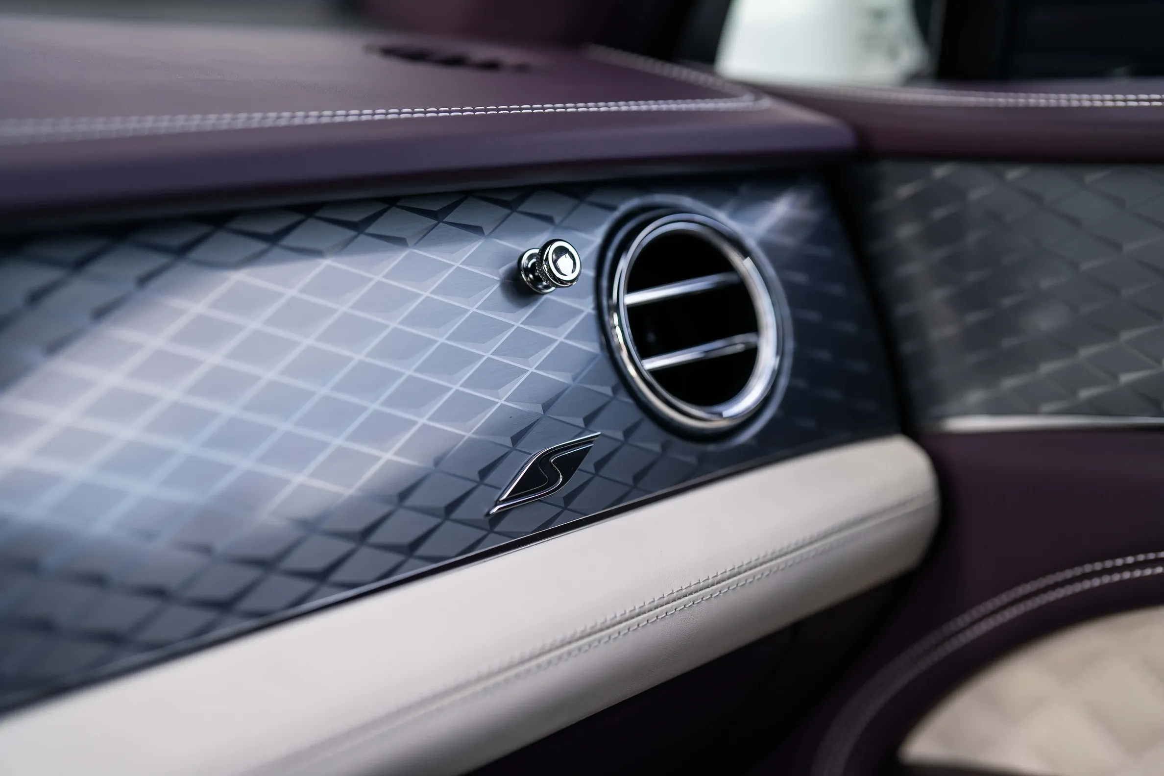 Bentley Bentayga, 4.0 L, 2023 year, 4 530 km, Baku - Price: 299 000 $ - Tunel.az