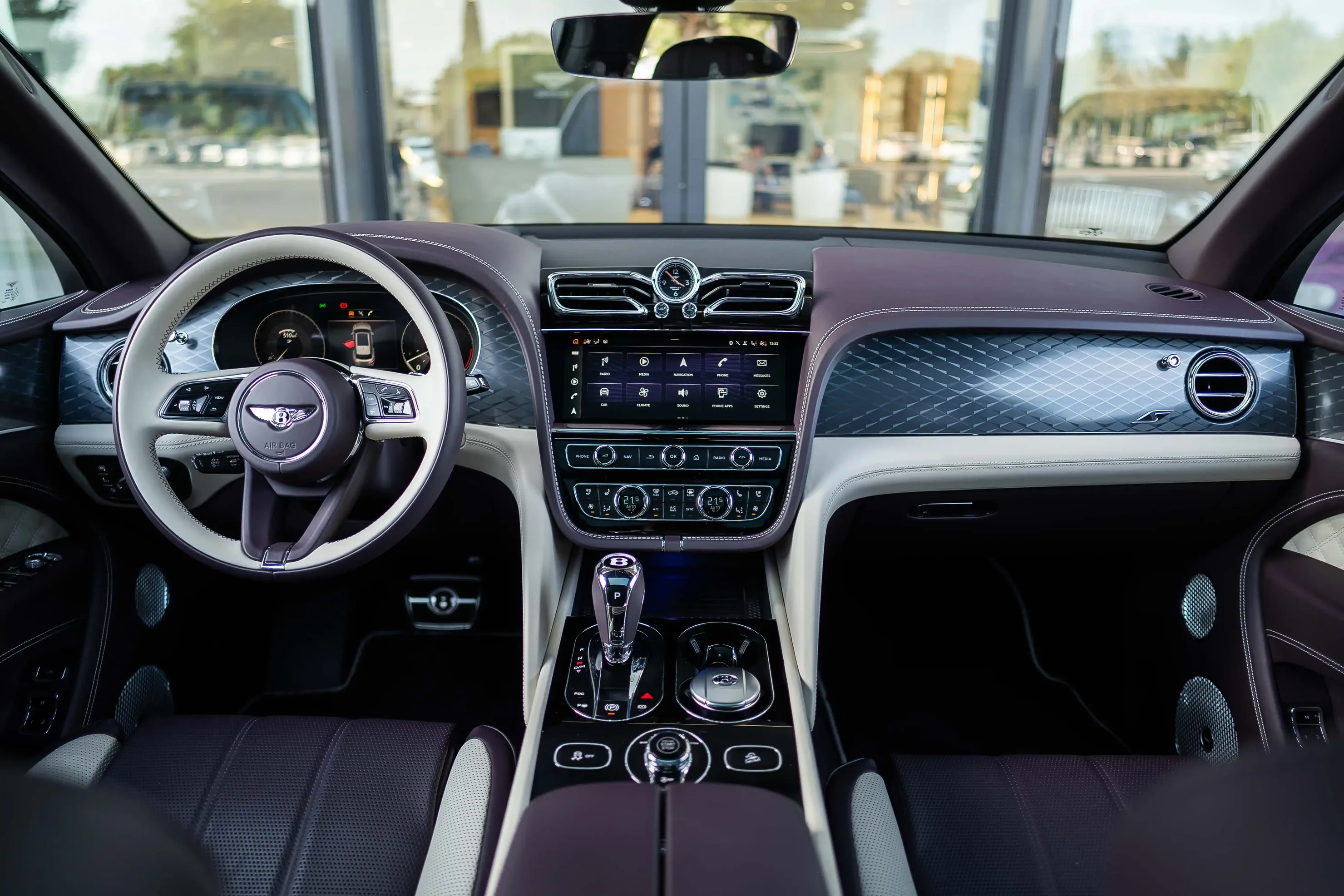Bentley Bentayga, 4.0 L, 2023 year, 4 530 km, Baku - Price: 299 000 $ - Tunel.az