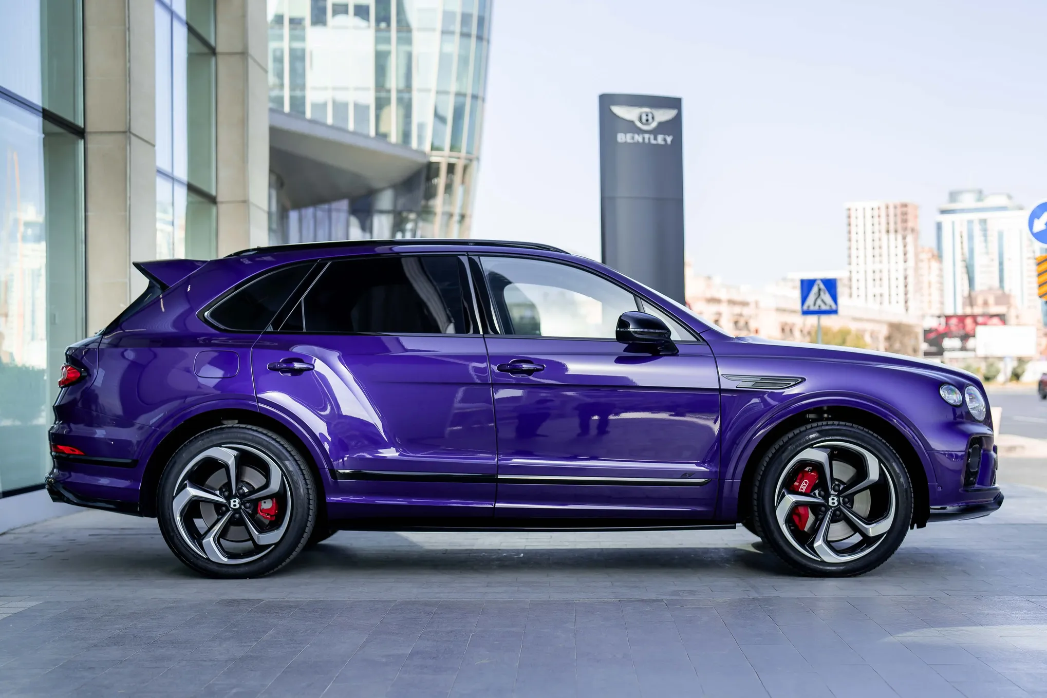 Bentley Bentayga, 4.0 L, 2023 year, 4 530 km, Baku - Price: 299 000 $ - Tunel.az