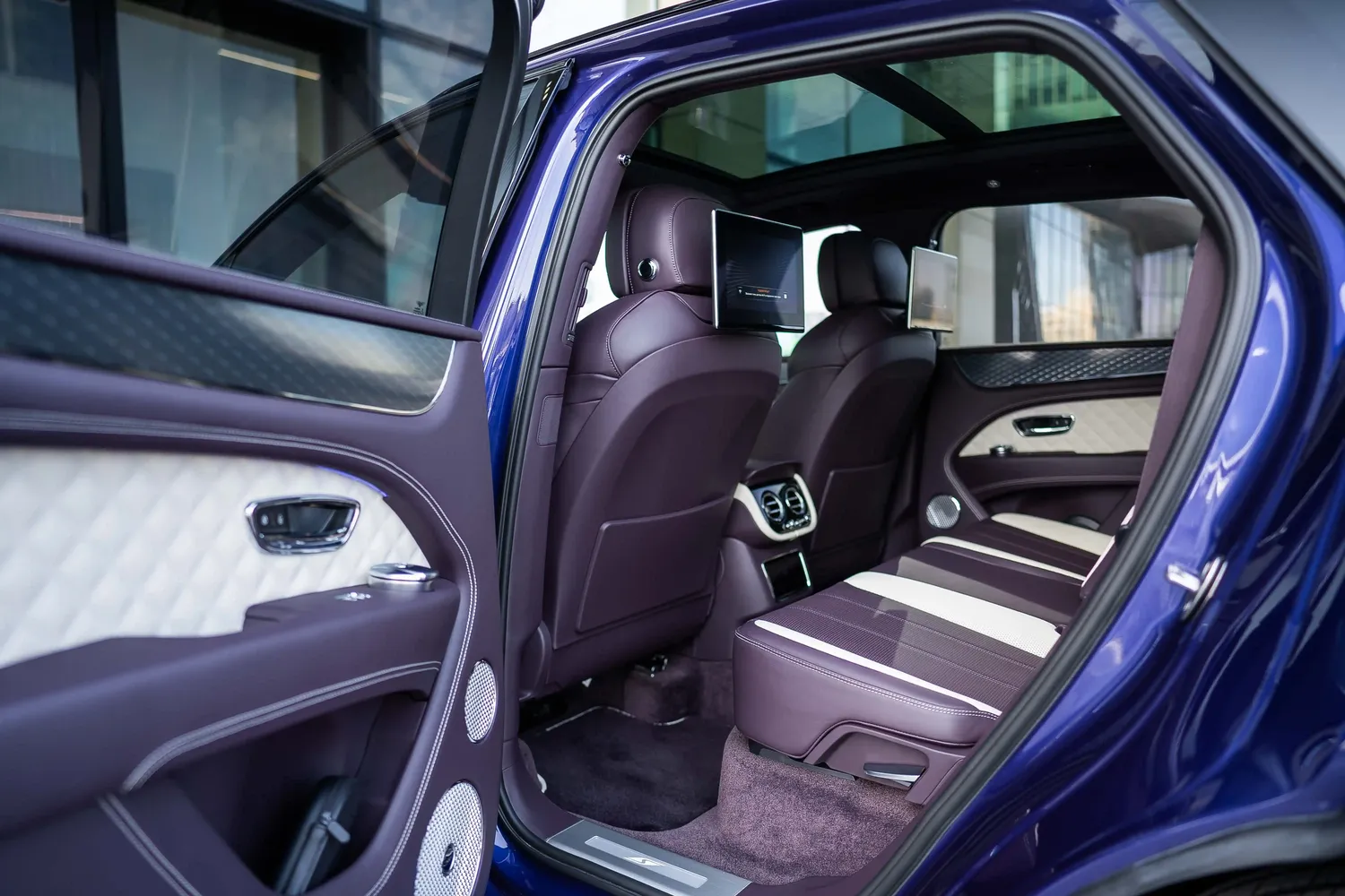 Bentley Bentayga, 4.0 L, 2023 year, 4 530 km, Baku - Price: 299 000 $ - Tunel.az