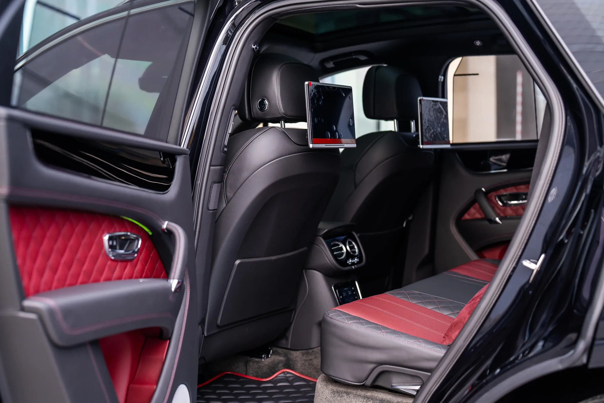 Bentley Bentayga, 4.0 L, 2019 year, 1 590 km, Baku - Price: 205 000 $ - Tunel.az