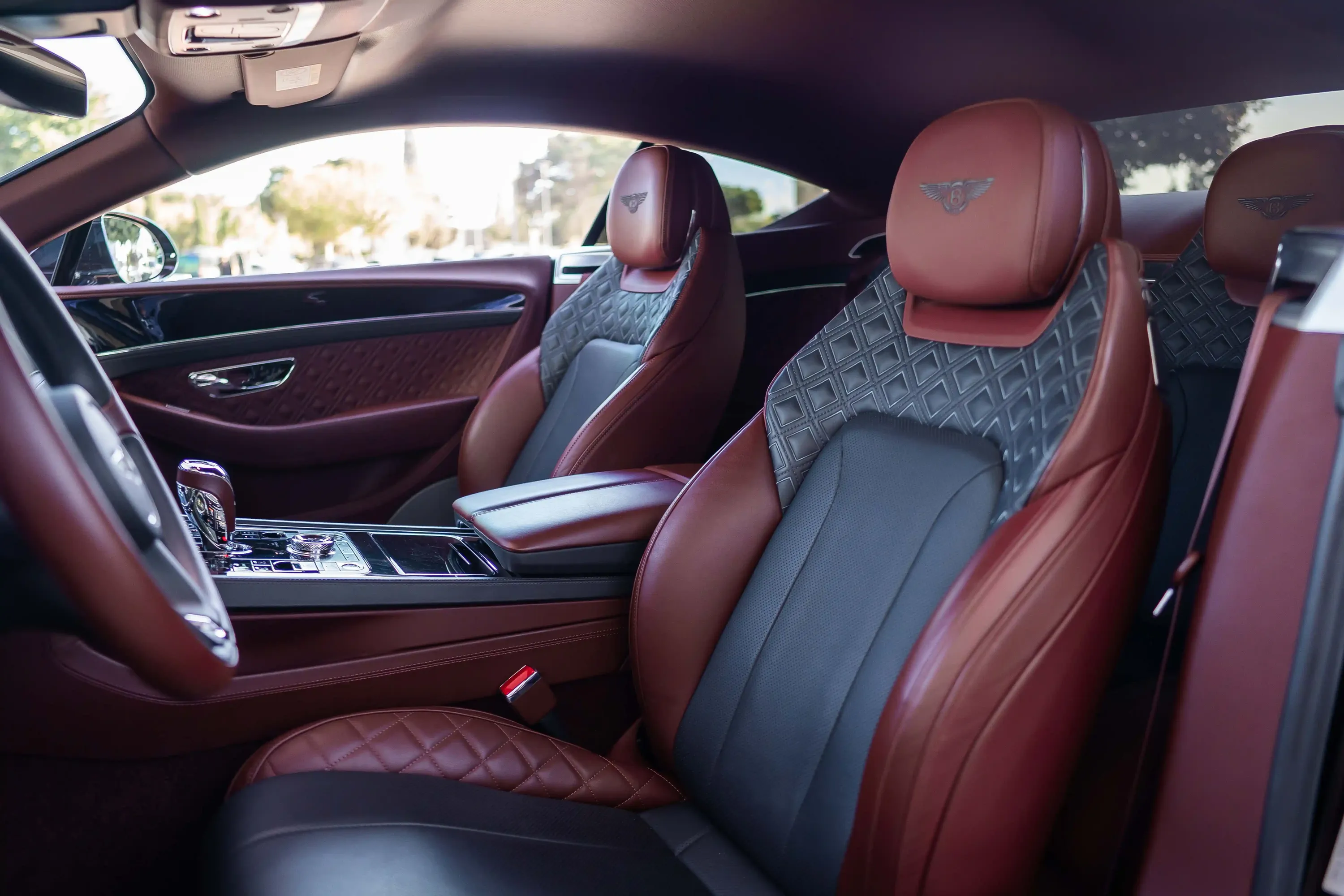 Bentley Continental, 4.0 L, 2019 год, 8 500 km, Баку - Цена: 210 000 $ - Tunel.az