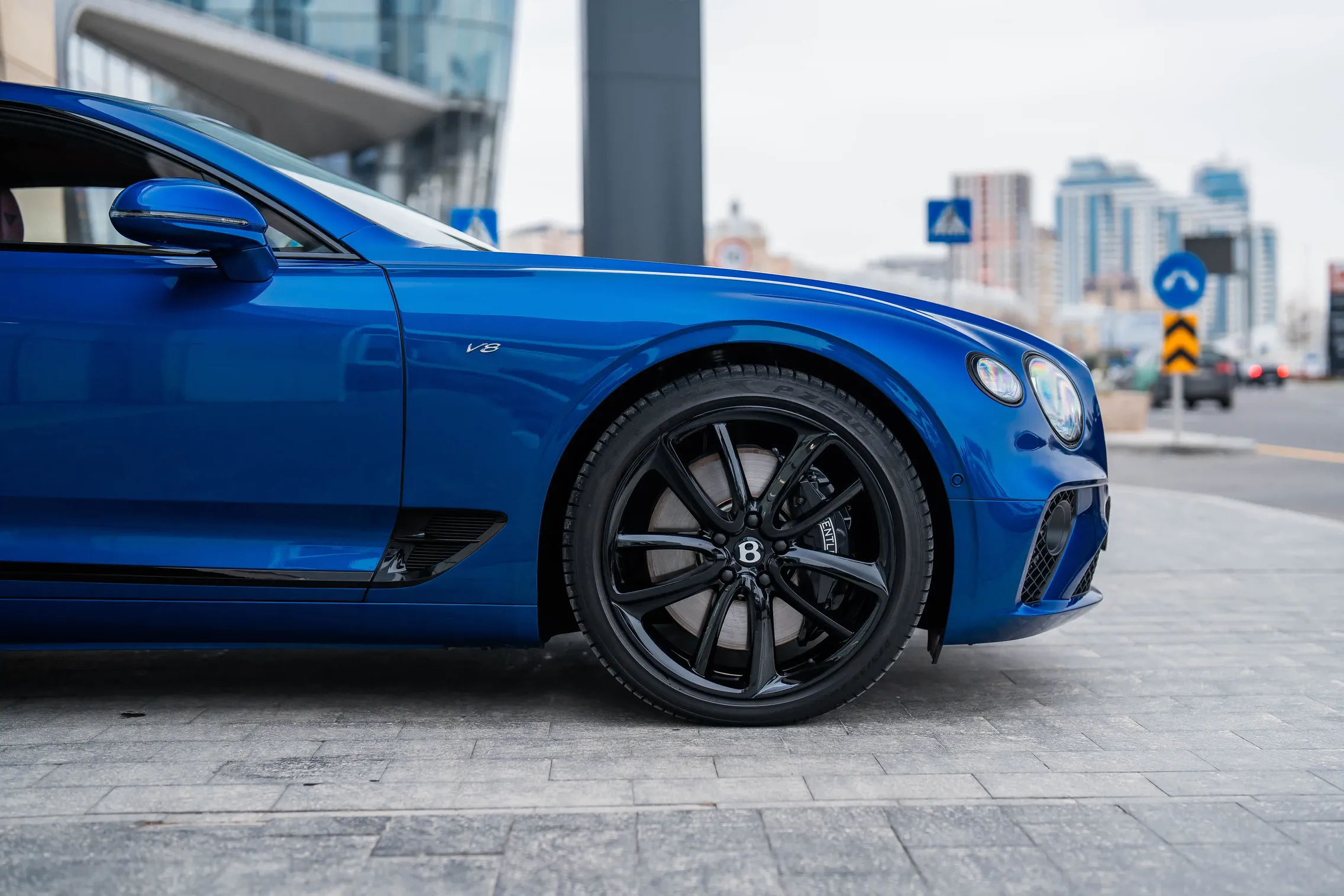 Bentley Continental, 4.0 L, 2022 год, 4 100 km, Баку - Цена: 259 000 $ - Tunel.az
