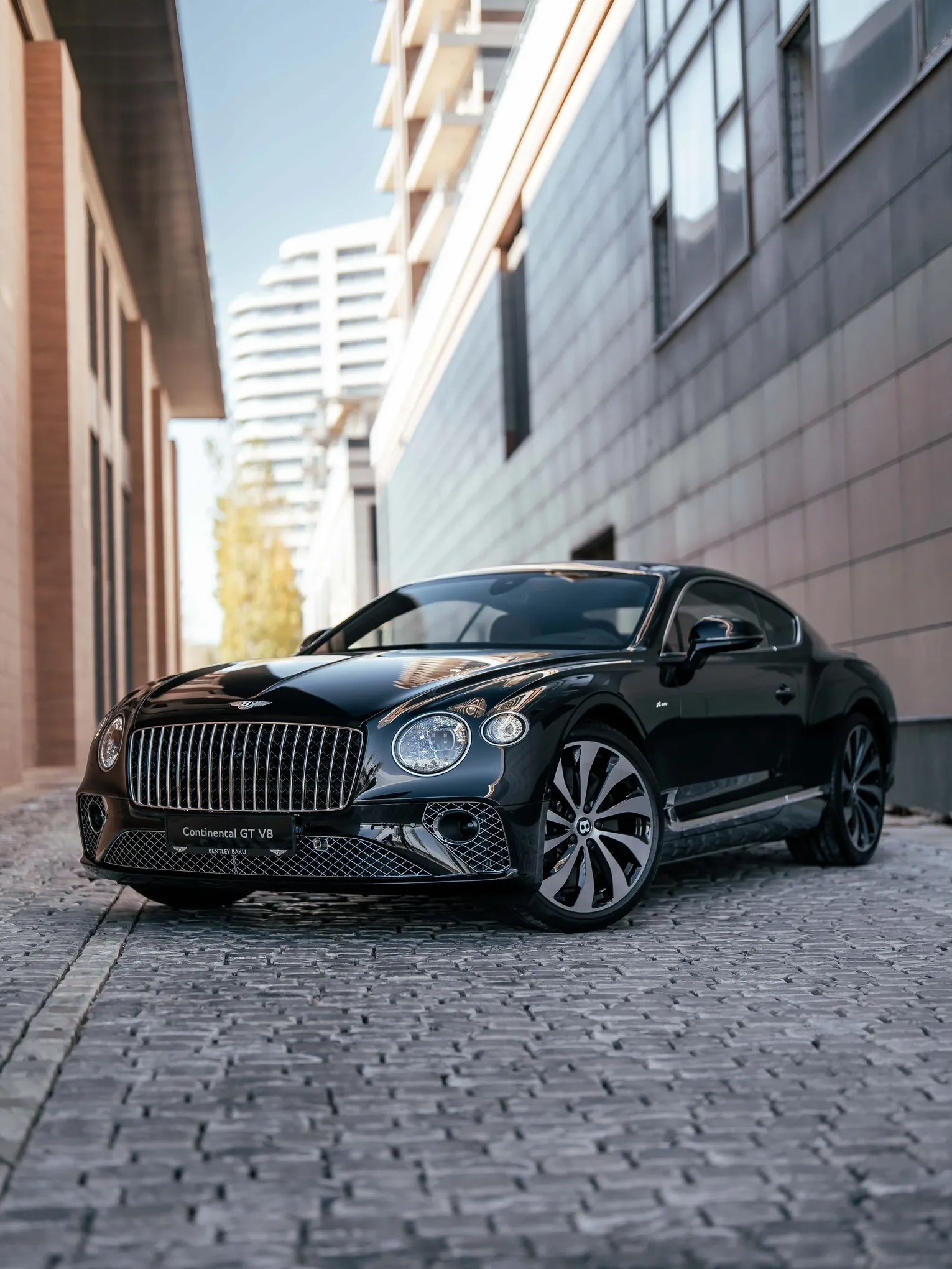 Bentley Continental, 4.0 L, 2023 год, 0 km, Баку - Цена: 323 000 € - Tunel.az