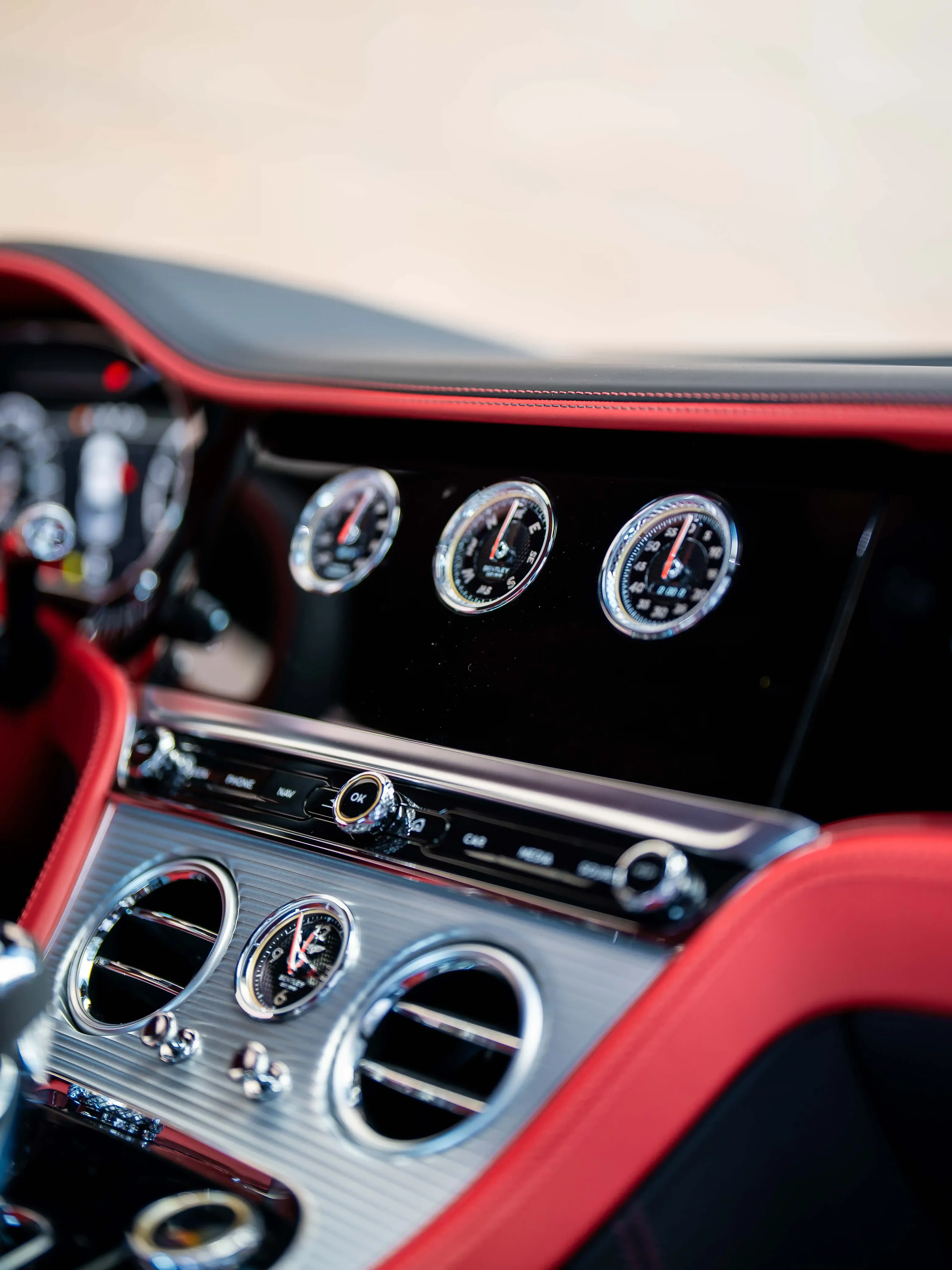 Bentley Continental, 4.0 L, 2023 год, 0 km, Баку - Цена: 323 000 € - Tunel.az