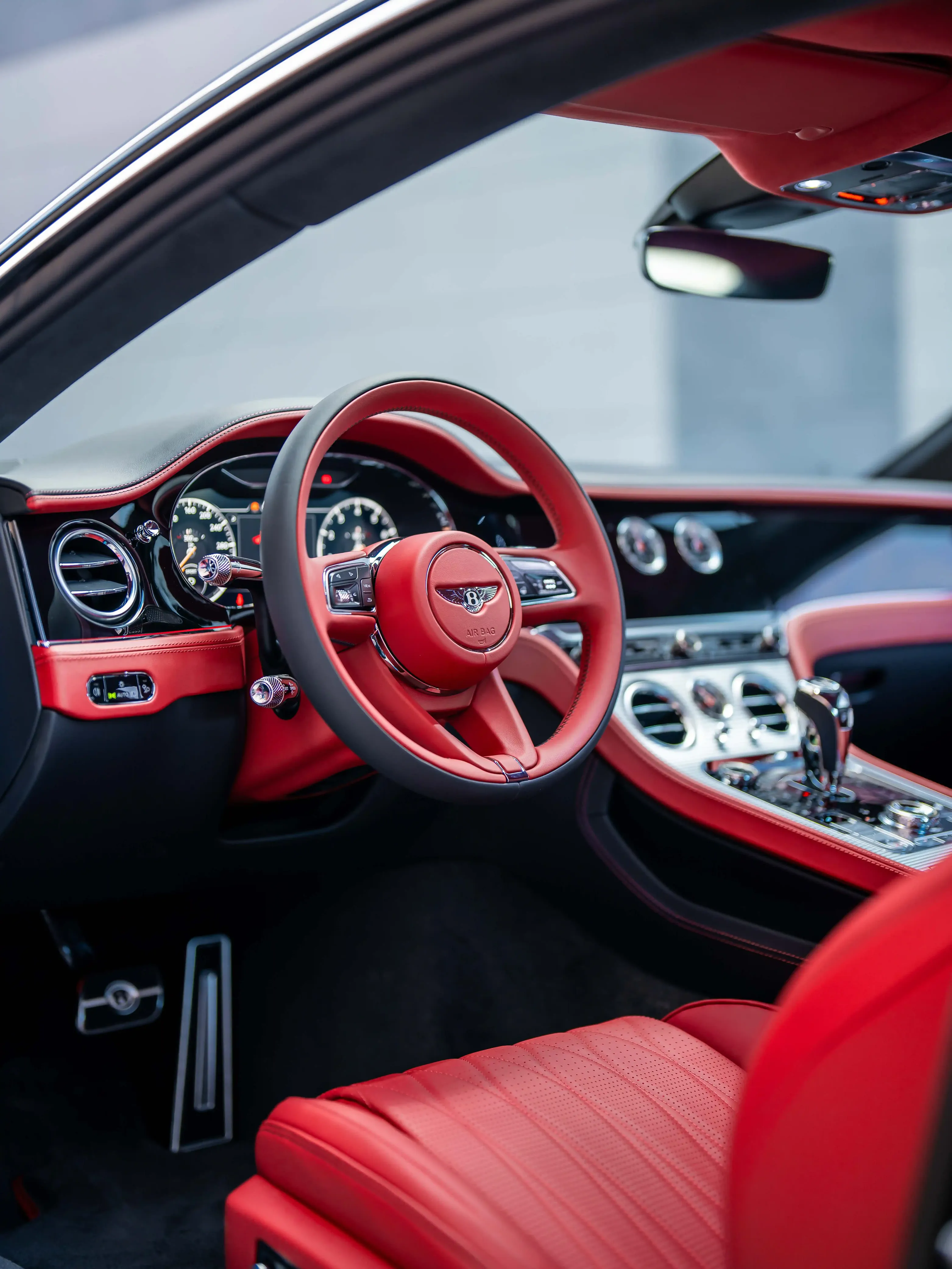 Bentley Continental, 4.0 L, 2023 год, 0 km, Баку - Цена: 323 000 € - Tunel.az