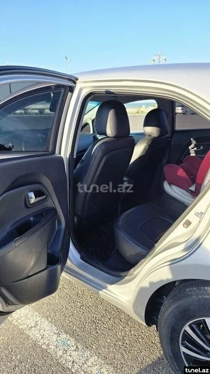Kia Rio 2011