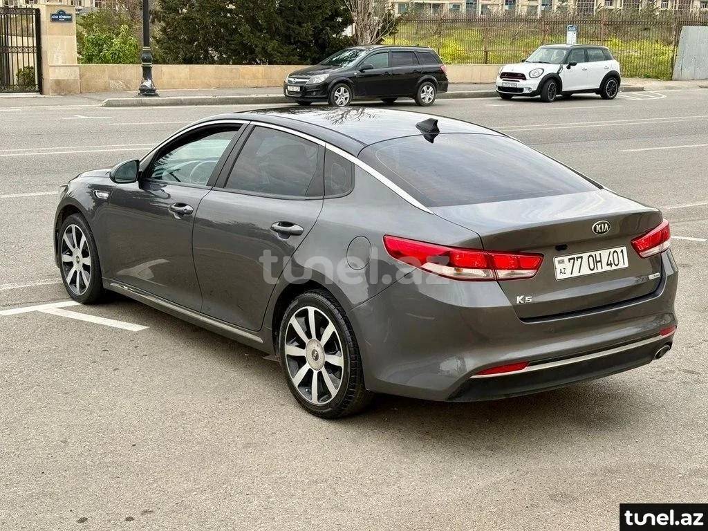 Kia K5 2016