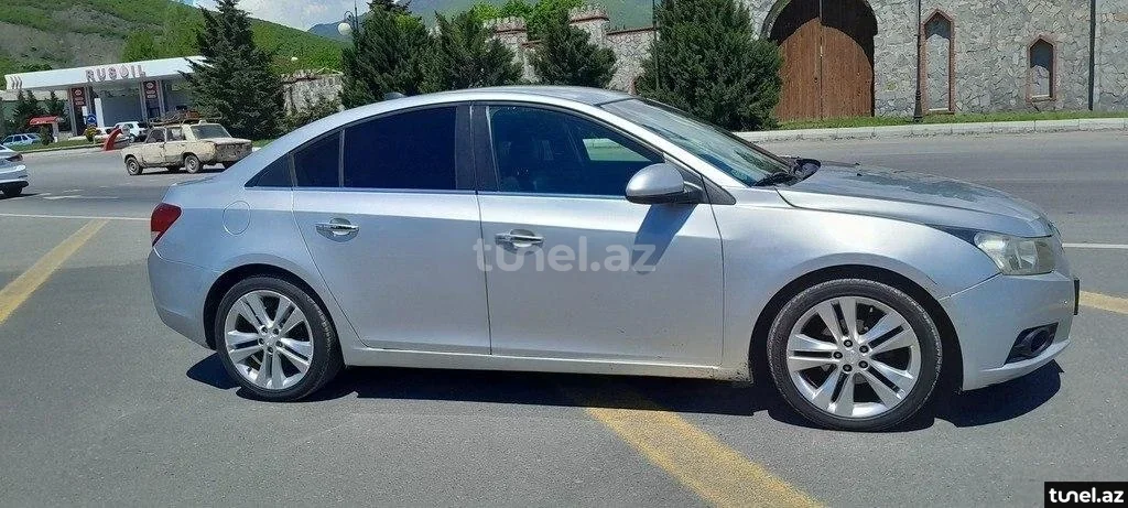 Chevrolet Cruze 2012