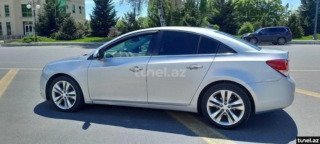 Chevrolet Cruze 2012