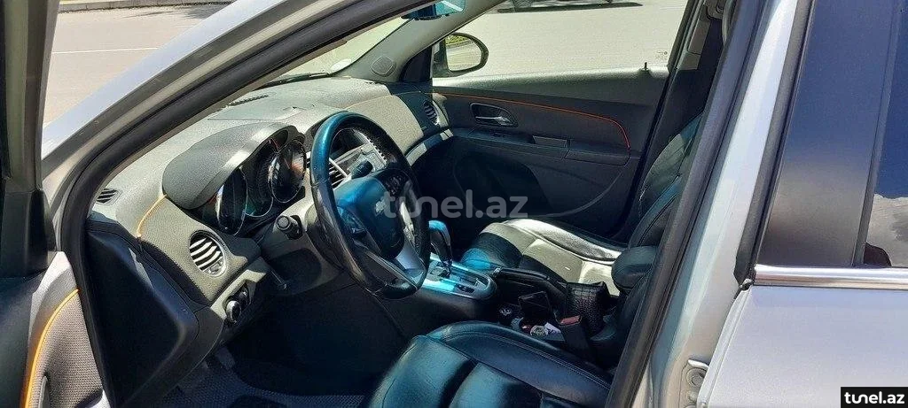 Chevrolet Cruze 2012