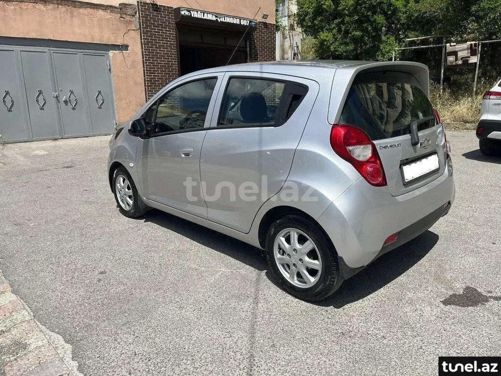 Chevrolet Spark 2012