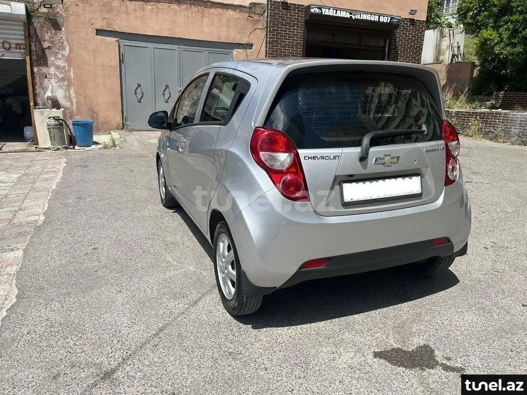 Chevrolet Spark 2012