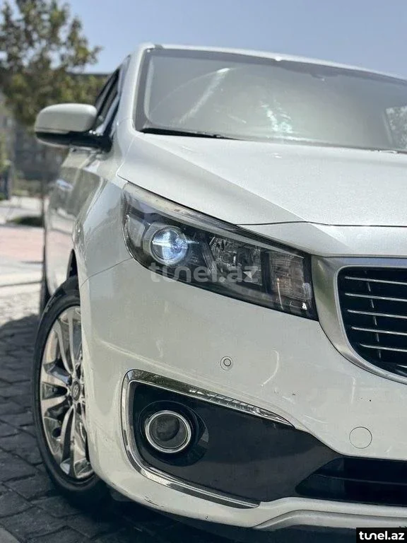Kia Carnival 2016