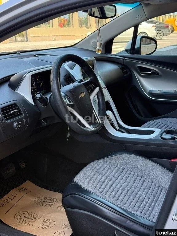 Chevrolet Volt 2012