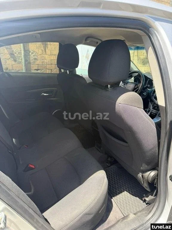 Chevrolet Cruze 2012