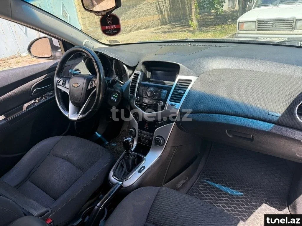 Chevrolet Cruze 2012