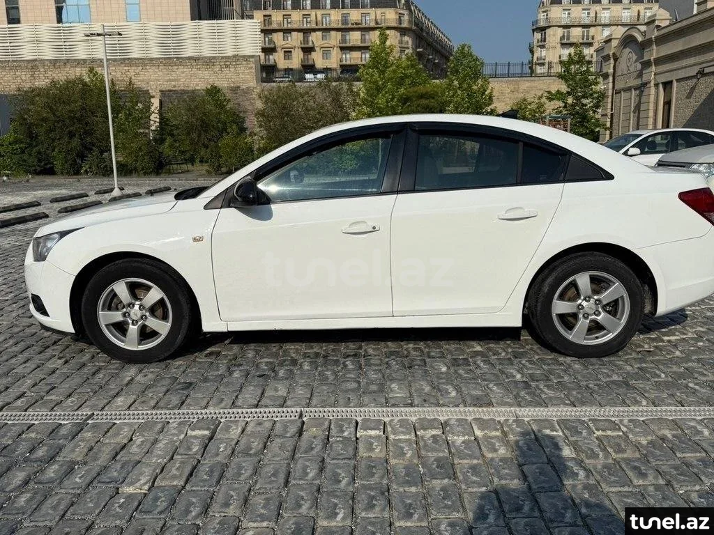 Chevrolet Cruze 2012
