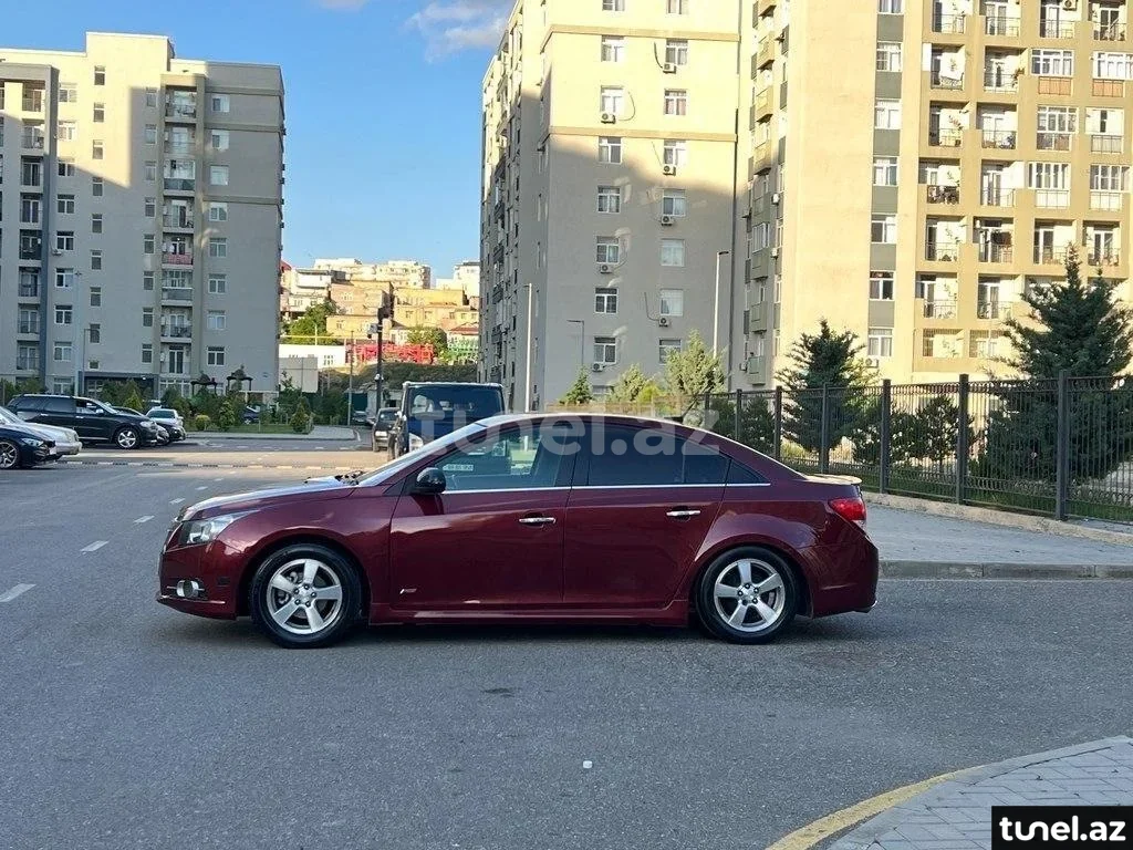 Chevrolet Cruze 2012
