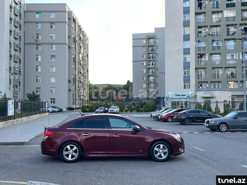 Chevrolet Cruze 2012