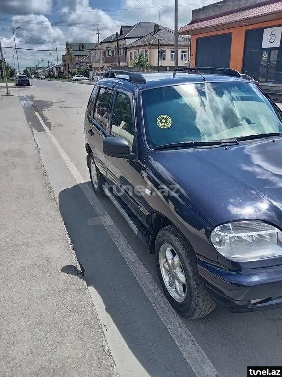 Chevrolet Niva 2005