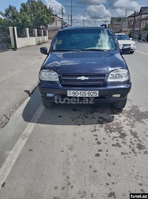 Chevrolet Niva 2005