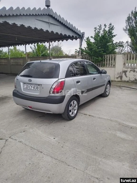 Kia Rio 2005