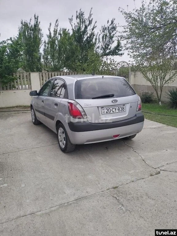 Kia Rio 2005