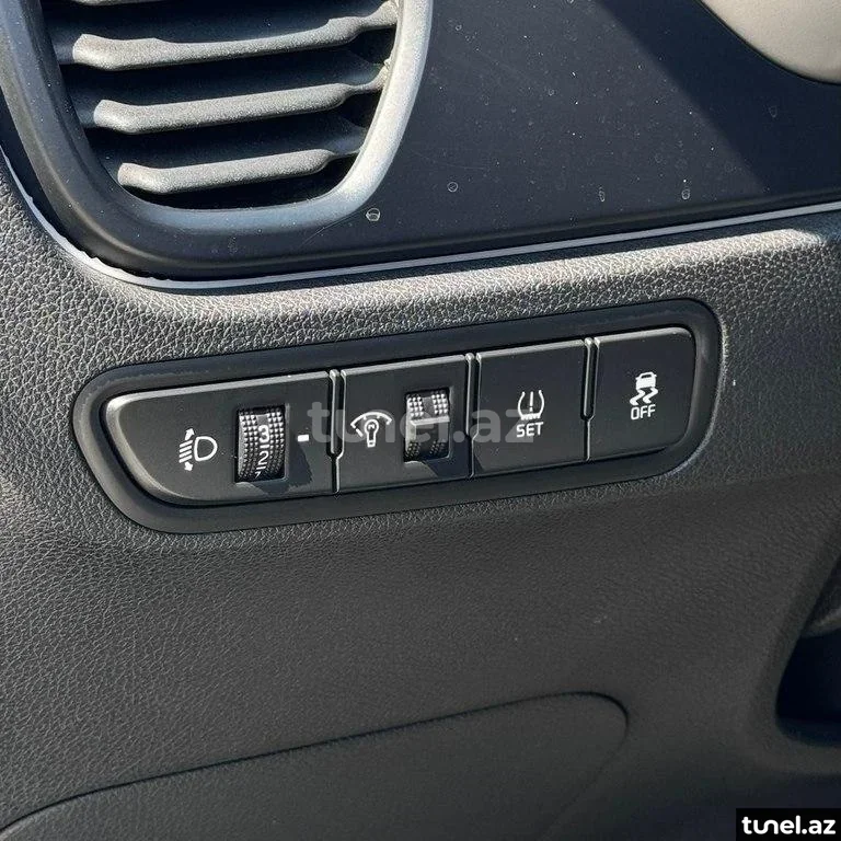 Kia Rio X-Line 2020