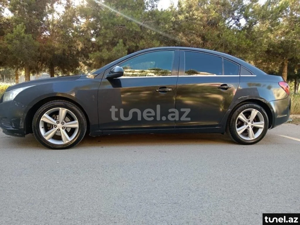 Chevrolet Cruze 2012